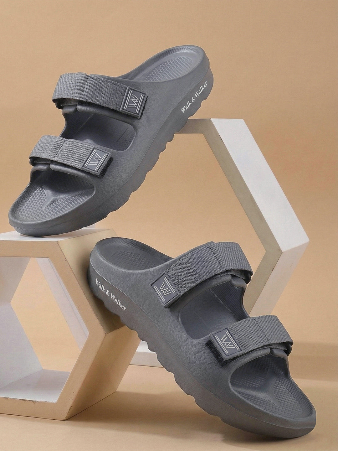 walk & walker Men Casual (Grey , 6)